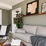 Oreneta - 1 Bedroom And Pool In Les Corts